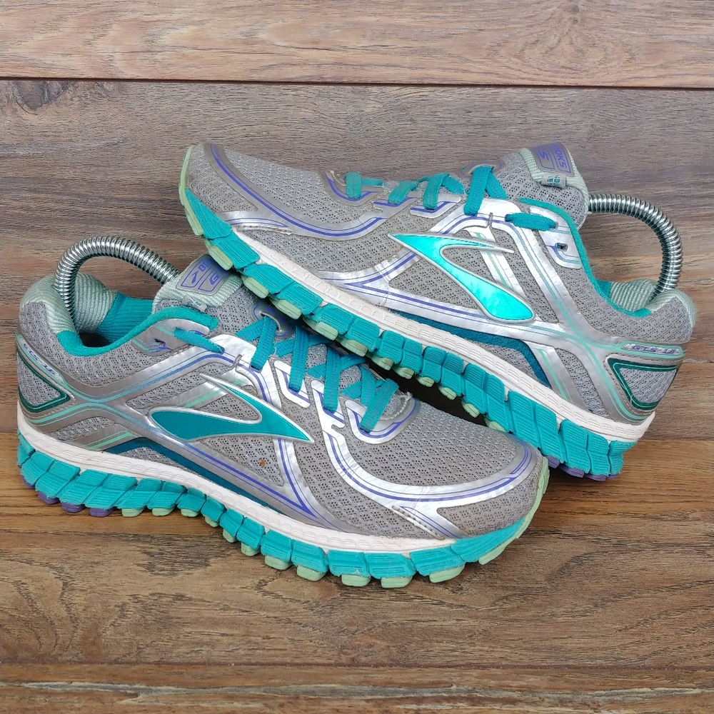 Brooks Adrenaline GTS 16